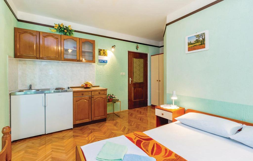 Apartments Anita Сибин Кръмпотски Екстериор снимка