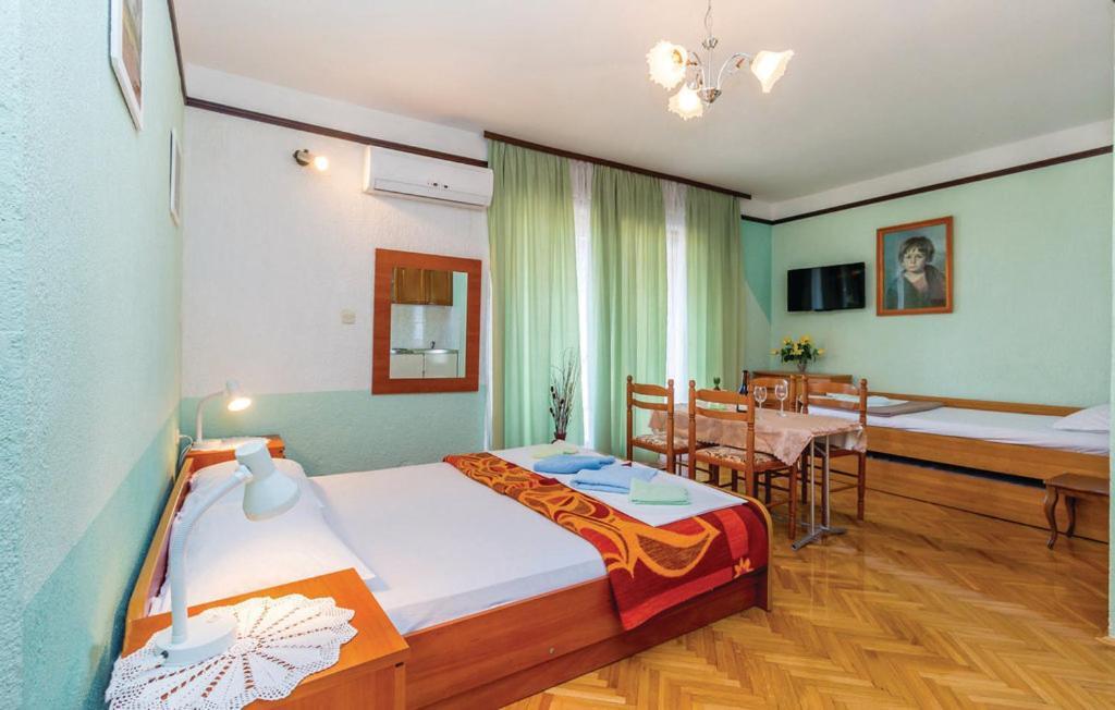 Apartments Anita Сибин Кръмпотски Екстериор снимка